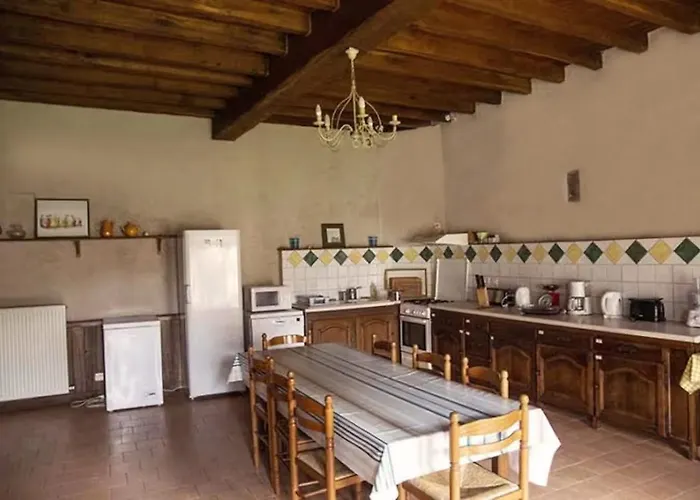 Grand Avec Piscine Entre Charente Et Perigord Salles-Lavalette